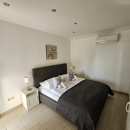 Πανσιόν Mario&marina Μακάρσκα