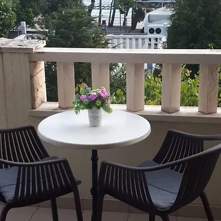 Πανσιόν Mario&marina 3*